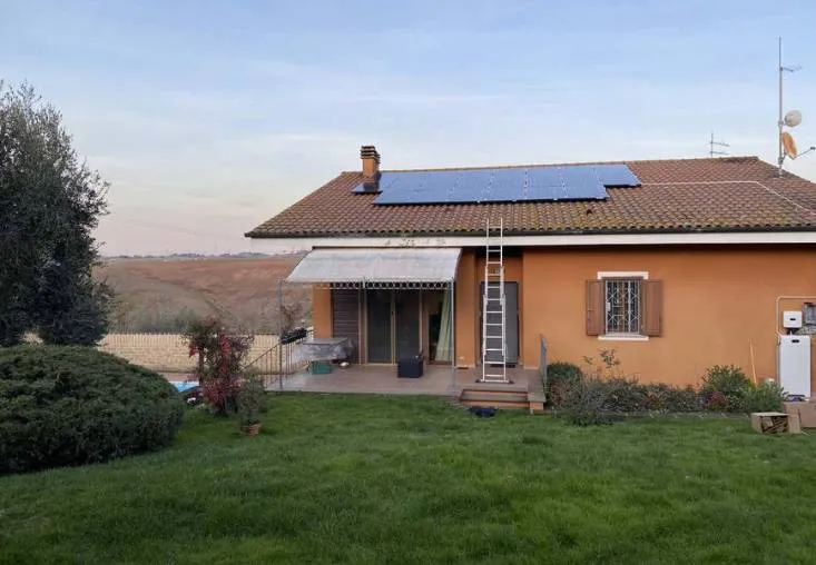 generazione-solare pannello solare